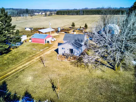 3206 Yellowstone Dr, Milladore, WI 54454