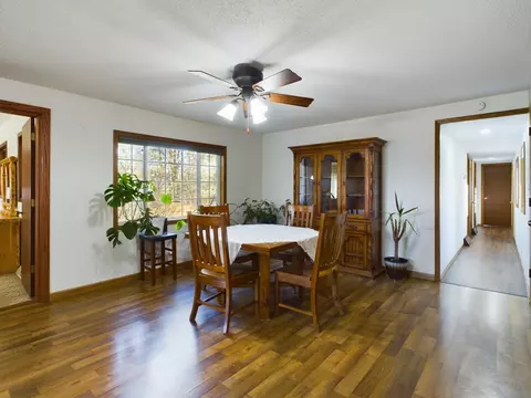 Dining - 225505 Nazda Rd, Hatley, WI 54440 photo 2 of 2