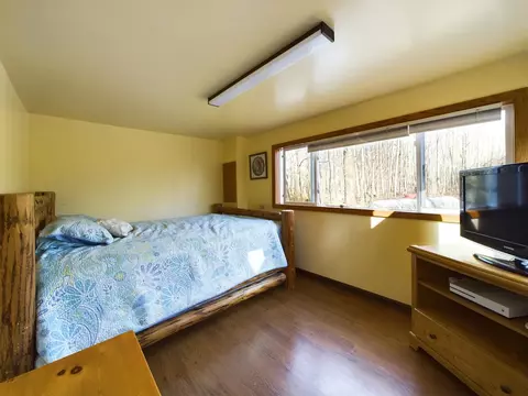 Bedroom - 225505 Nazda Rd, Hatley, WI 54440 photo 2 of 2