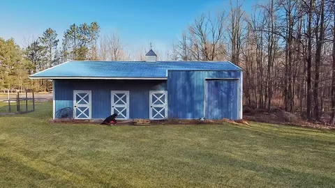 Exterior - 225505 Nazda Rd, Hatley, WI 54440 photo 3 of 12