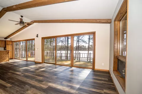 Living - 961 Elm Dr, Eagle River, WI 54521 photo 5 of 8