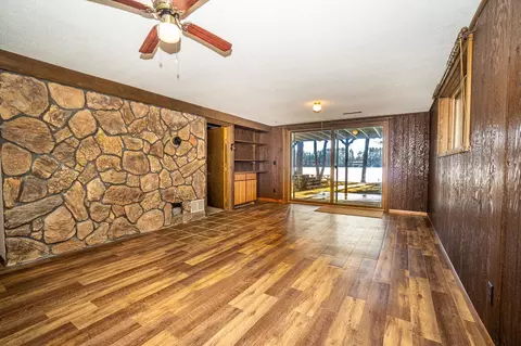 Living - 961 Elm Dr, Eagle River, WI 54521 photo 8 of 8