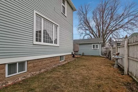 Exterior - 209 E 3rd St, Marshfield, WI 54449 photo 6 of 7