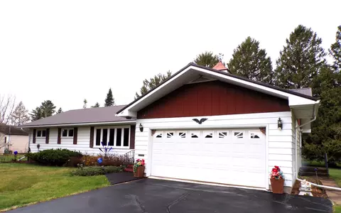 807 Summit St, Withee, WI 54498