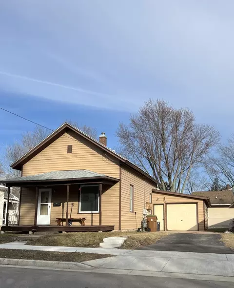827 Third St, Stevens Point, WI 54481