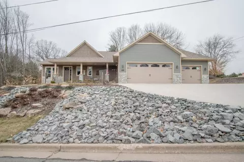 312 N 32nd Ave, Wausau, WI 54401