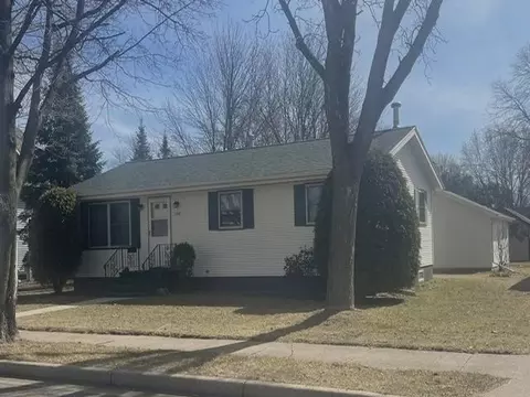 708 7th St, Mosinee, WI 54455