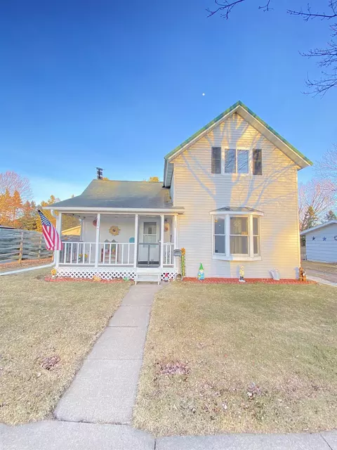 705 N Prospect St, Merrill, WI 54452
