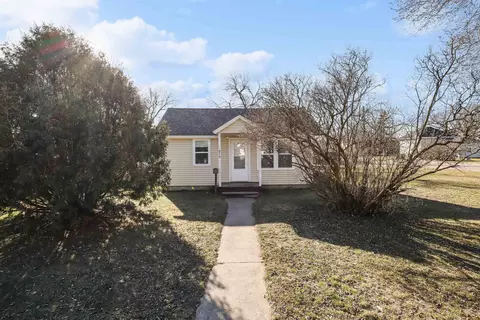 910 Lincoln St, Wisconsin Rapids, WI 54494