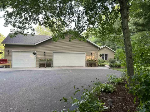 201203 Hidden Cove Ln, Mosinee, WI 54455