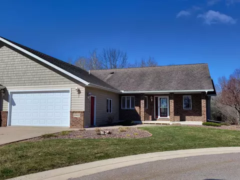 1812 Savannah Cir, Marshfield, WI 54449