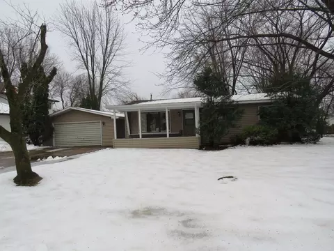 106 W Apollo Ave, Dorchester, WI 54425