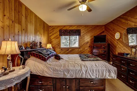 Bedroom - n5866 County Highway E, Tomahawk, WI 54487 photo 5 of 7