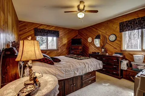 Bedroom - n5866 County Highway E, Tomahawk, WI 54487 photo 4 of 7