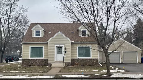 702 E Wausau Ave, Wausau, WI 54403