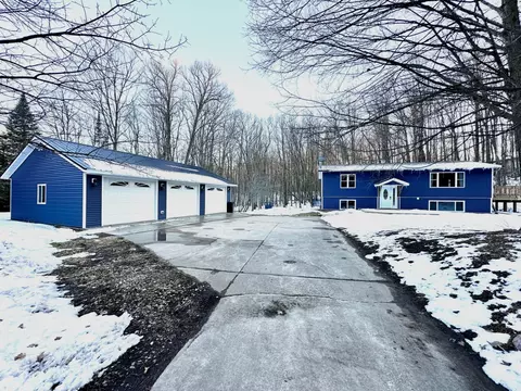 w10550 Elmwood Lane, Aniwa, WI 54408