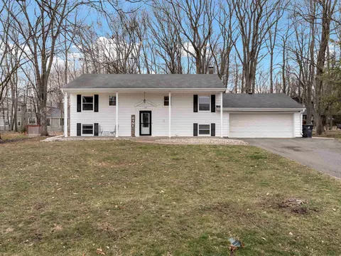 1109 Briarwood St, Marshfield, WI 54449