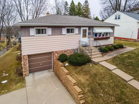233 Reservoir Ave, Wausau, WI 54401