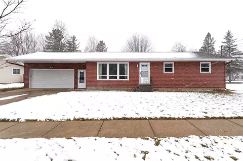 502 Pflieger St, Rothschild, WI 54474