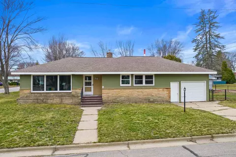 861 Center St, Wisconsin Rapids, WI 54495