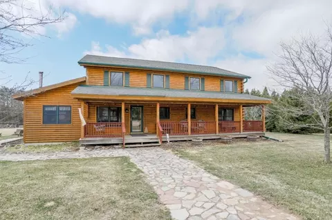 Exterior - 236841 Eau Claire River Rd, Aniwa, WI 54408 photo 2 of 15