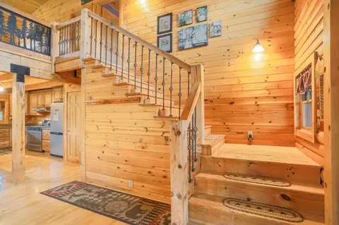 Entry Way - 236841 Eau Claire River Rd, Aniwa, WI 54408 photo 1 of 2