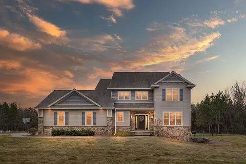 7235 Moraine Valley Ct, Stevens Point, WI 54482