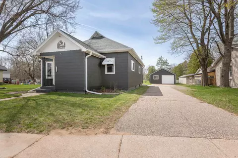 910 Point Basse Ave, Nekoosa, WI 54457