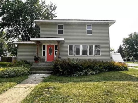 800 E 5th St, Marshfield, WI 54449