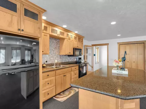 Kitchen - 112001 Turtle Ridge Rd, Marshfield, WI 54449 photo 7 of 7