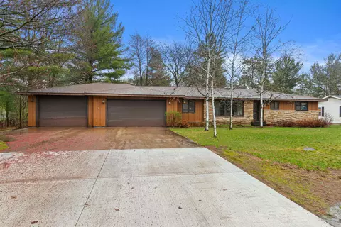 2909 Indiana Ave, Stevens Point, WI 54481