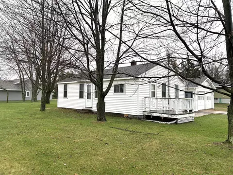 2810 Kingston Rd, Wisconsin Rapids, WI 54494