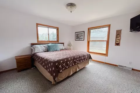 Bedroom - 9785 Deer Trail Rd, Tomahawk, WI 54487 photo 1 of 4