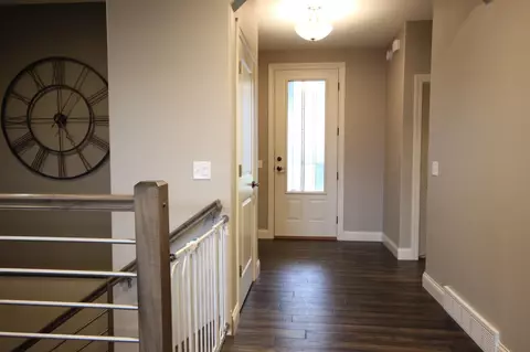 Entry Way - 1406 E 20th St, Marshfield, WI 54449 photo 1 of 2