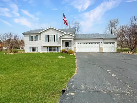 2606 Country Creek Ln, Weston, WI 54476