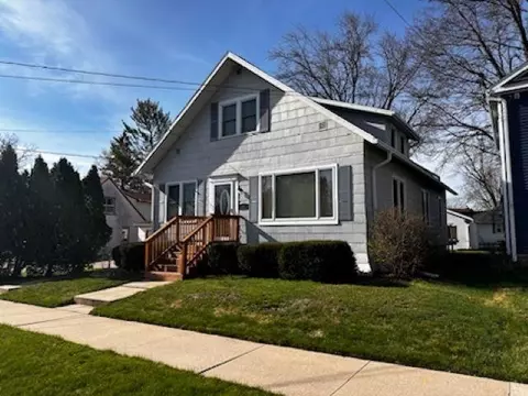 512 W 8th St, Marshfield, WI 54449