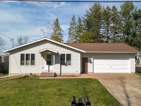 1009 E Cleveland St, Marshfield, WI 54449