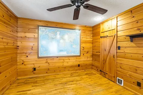 Living - 417 E Somo Ave, Tomahawk, WI 54487 photo 1 of 3