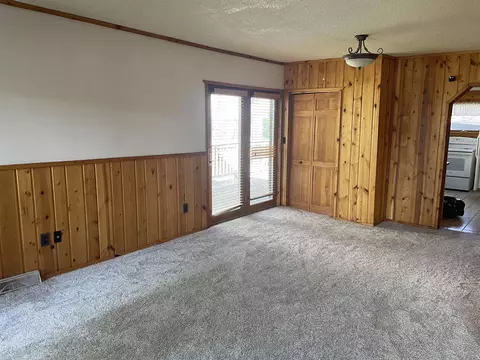 Living - 417 E Somo Ave, Tomahawk, WI 54487 photo 2 of 3