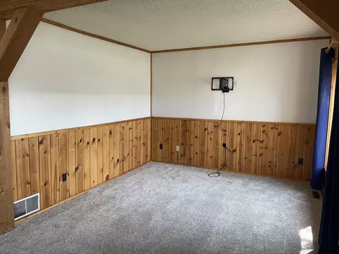 Living - 417 E Somo Ave, Tomahawk, WI 54487 photo 3 of 3