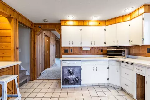 Kitchen - 417 E Somo Ave, Tomahawk, WI 54487 photo 2 of 5