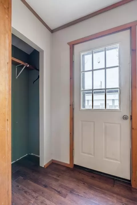Entry Way - 417 E Somo Ave, Tomahawk, WI 54487 photo 1 of 3