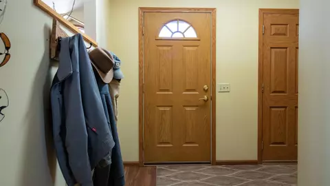 Entry Way - n721 Range Line Road, Merrill, WI 54452 photo 1 of 2