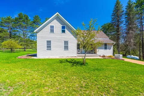 169662 Bevent Dr, Hatley, WI 54440