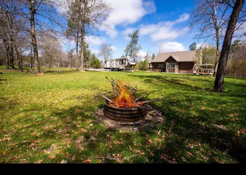 296 Lincoln Ct, Nekoosa, WI 54457