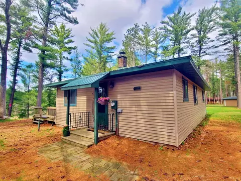 992 E Trout Valley Rd, Friendship, WI 53934