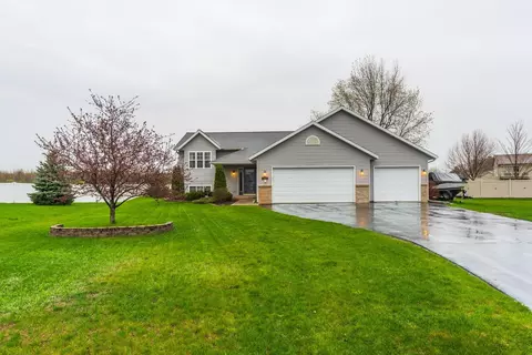 2480 Sunbeam Ct, Kronenwetter, WI 54455