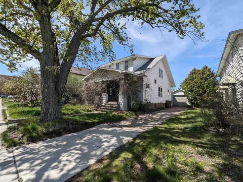 2234 College Ave, Stevens Point, WI 54481