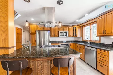 Kitchen - 4606 River Bend Rd, Weston, WI 54476 photo 5 of 7