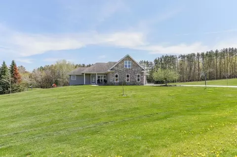 141009 Rocking Horse Rd, Marathon, WI 54448